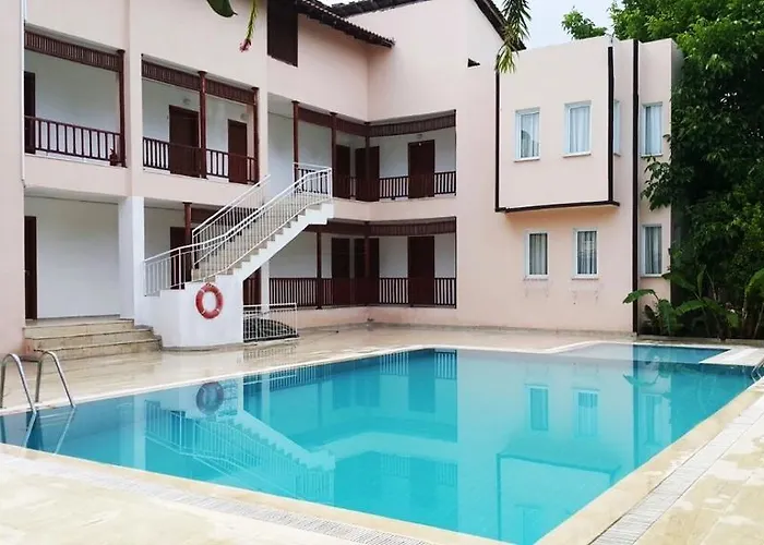 Garden Отель Текирова