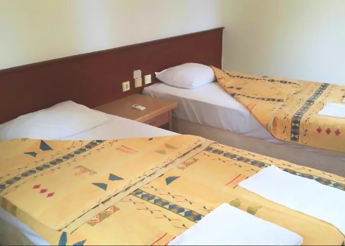 Garden Отель Текирова