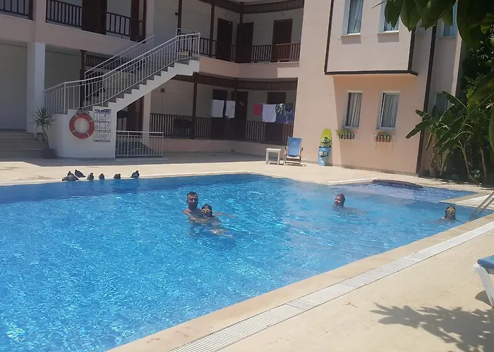 Garden Отель Текирова